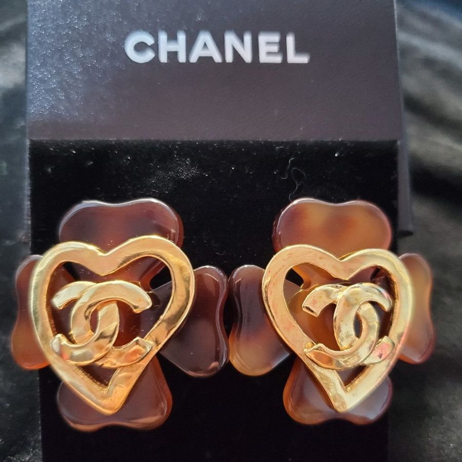 Chanel Vintage 玳瑁四葉草愛心C耳夾 刻牌95P-5