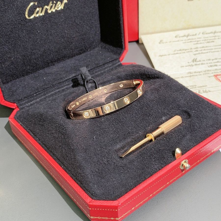 Cartier卡地亞Love系列十鑽玫瑰金16號手鐲-1