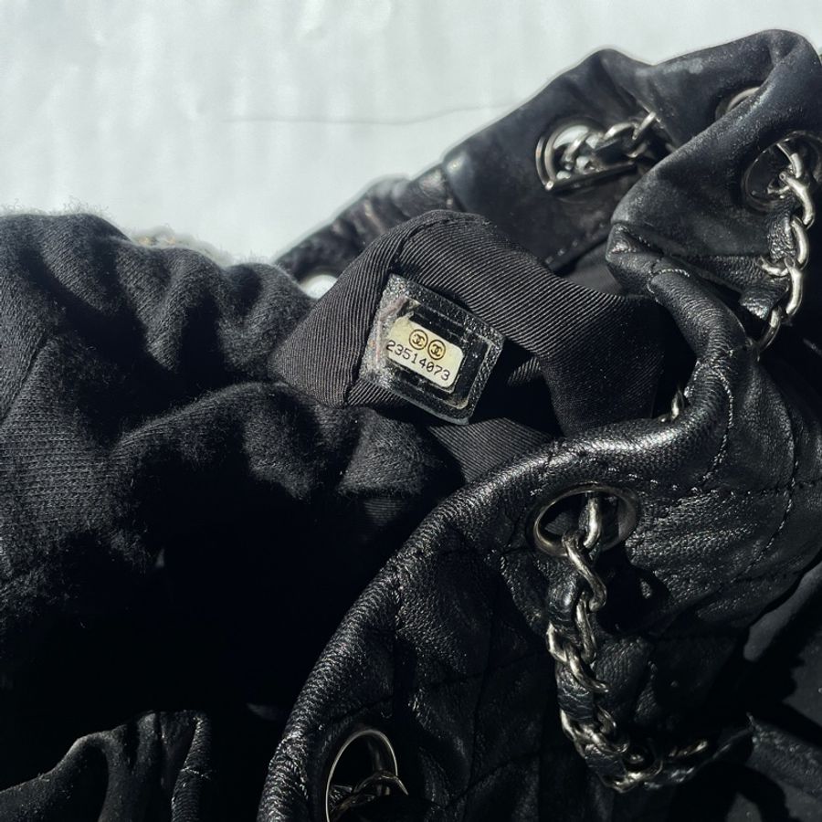 Chanel 黑麂皮灰牛皮流蘇水桶包-4
