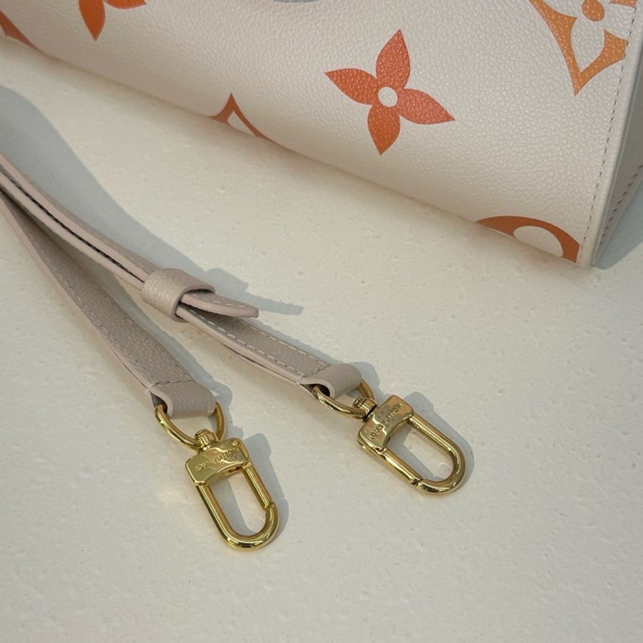 LOUIS VUITTON On The Go - PM彩字-6