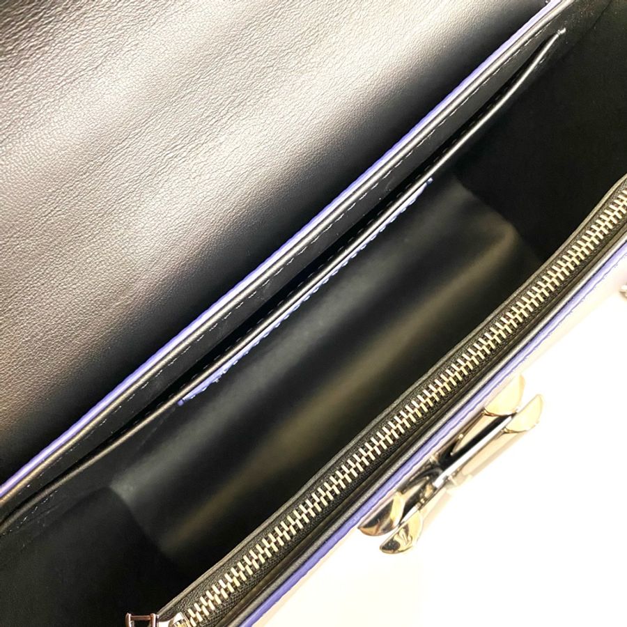 LV 深藍Epi Twist MM 亮黑銀釦肩斜背包 約92新-11
