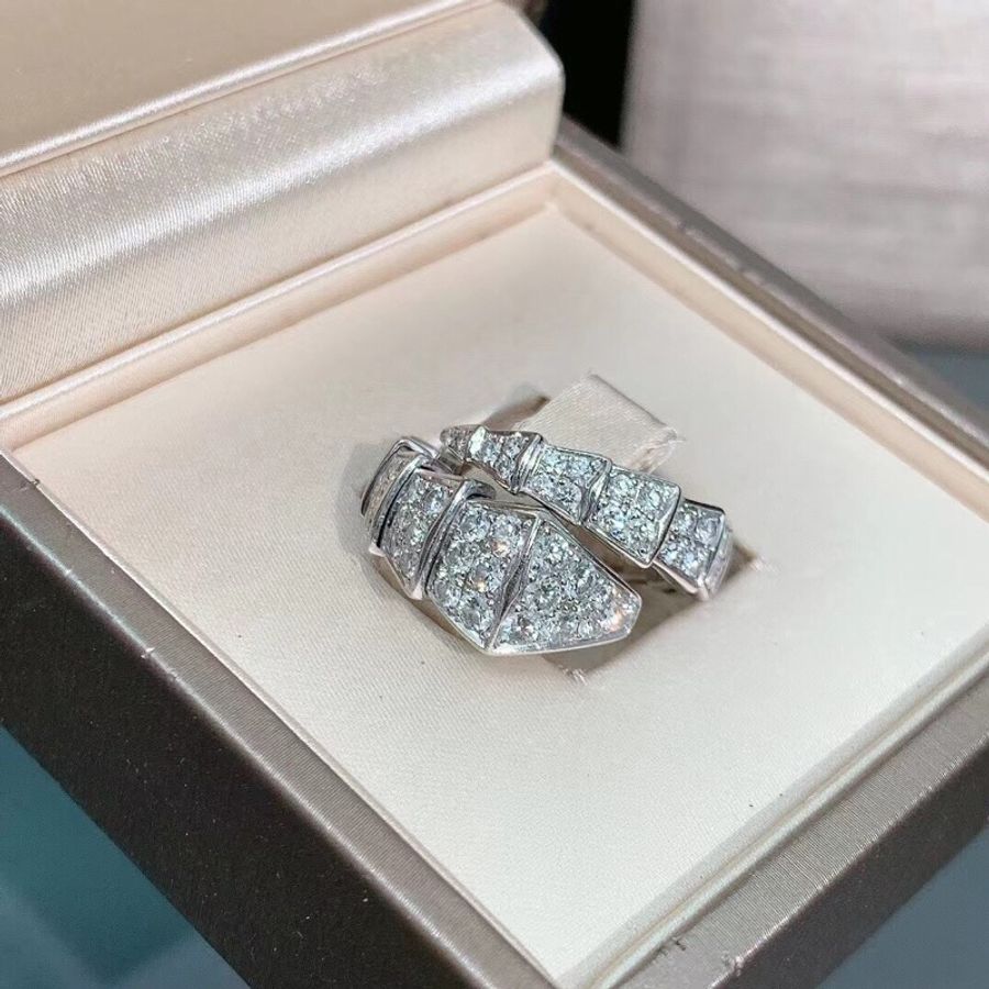 bvlgari 寶格麗Serpenti Viper系列蛇頭戒指白金滿鑽s碼 2021購入-4