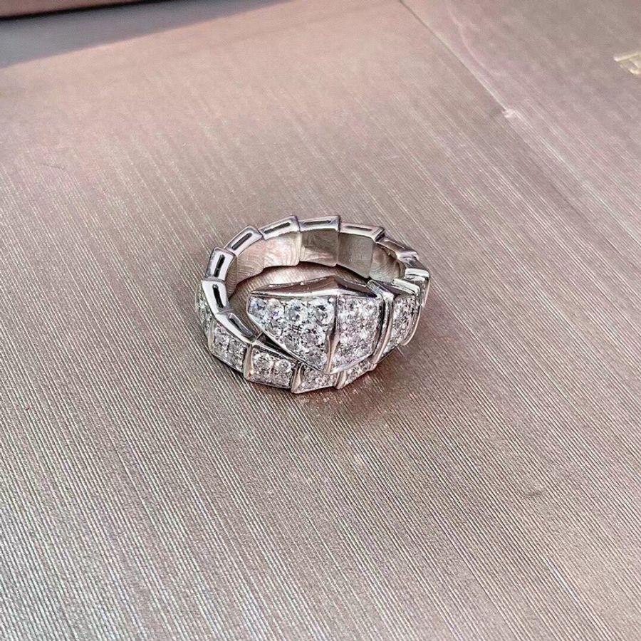 bvlgari 寶格麗Serpenti Viper系列蛇頭戒指白金滿鑽s碼 2021購入-6