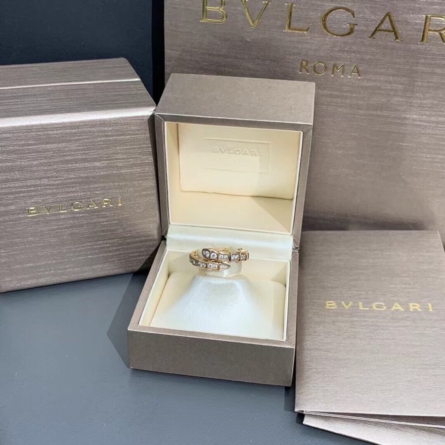 Bvlgari 寶格麗Serpenti Viper 系列蛇頭窄版玫瑰金滿鑽戒指M碼-0