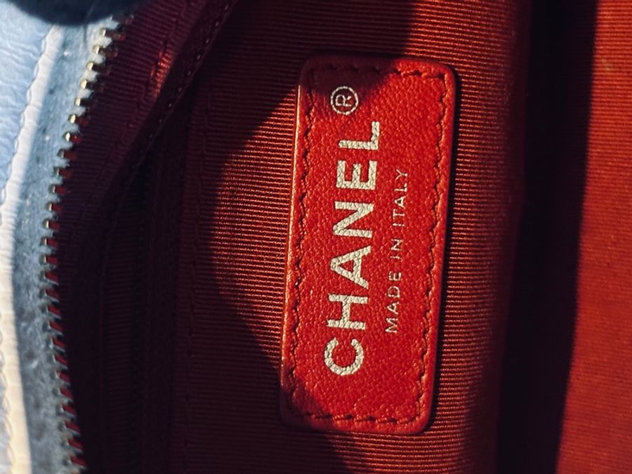 Chanel Gabrielle奶油白金流浪包🤍-34