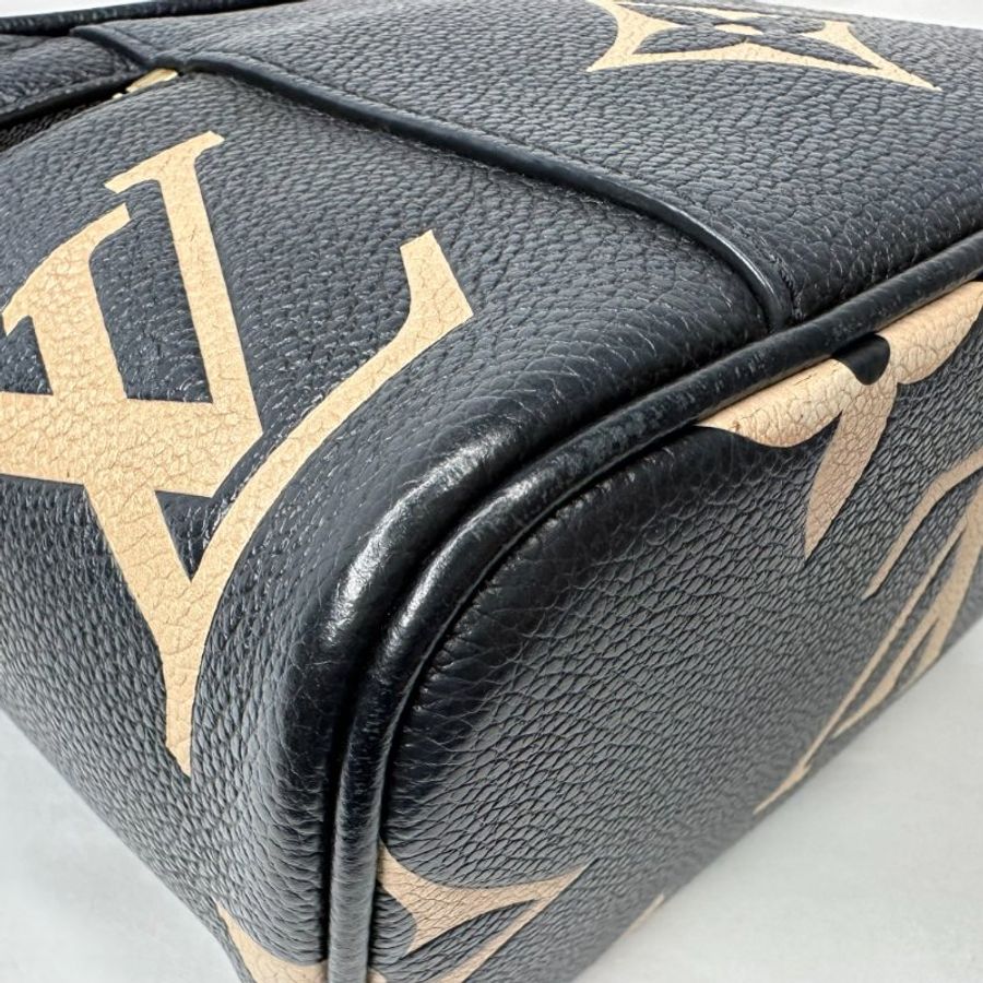 LV Vanity雙色皮革鏈帶化妝箱包-13