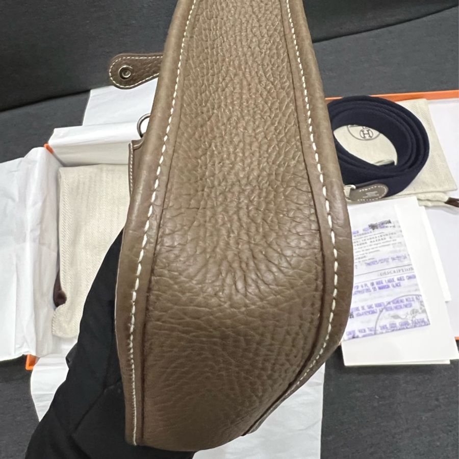 愛馬仕 Hermès Mini Evelyn 大象灰/銀扣/深藍背帶-4