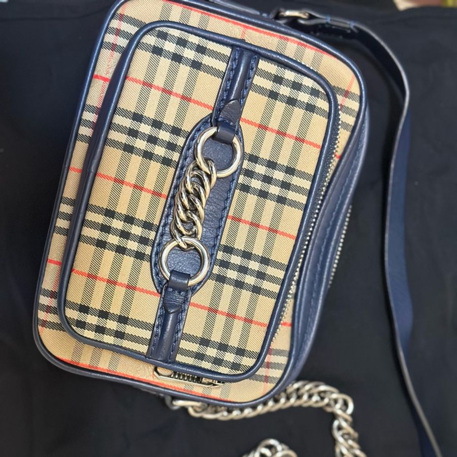 Burberry 相機包-0
