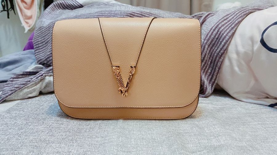 Grained Calfskin Virtus Shoulder Bag Beige-1