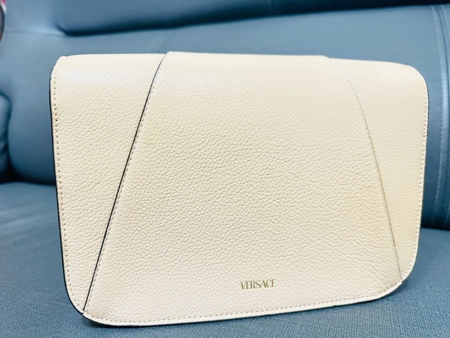 Grained Calfskin Virtus Shoulder Bag Beige-3