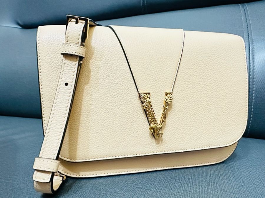Grained Calfskin Virtus Shoulder Bag Beige-5