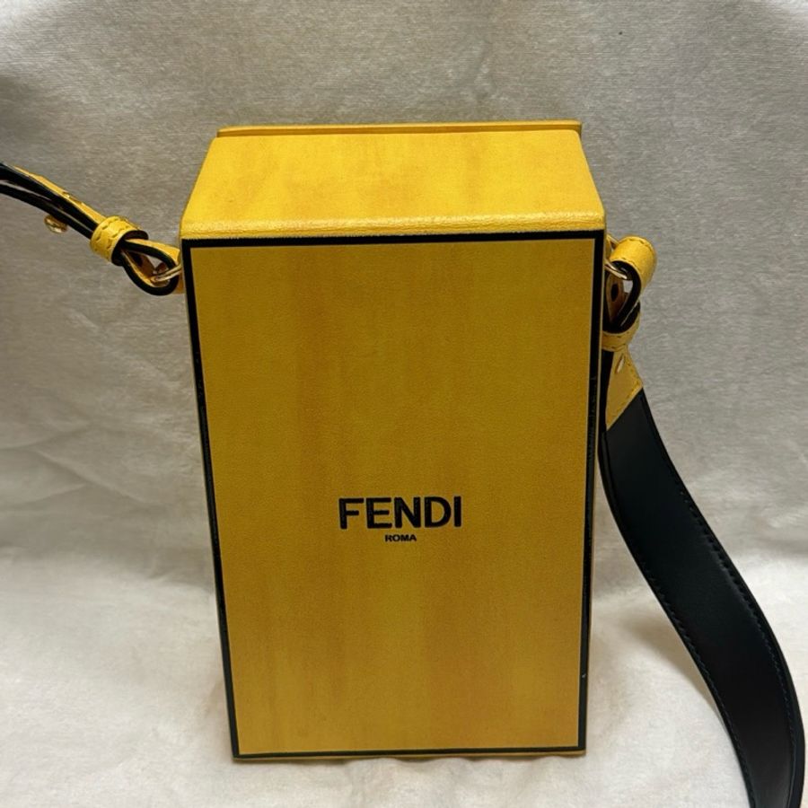 FENDI BOX 盒子包/走秀款/肩背斜跨皆可-1