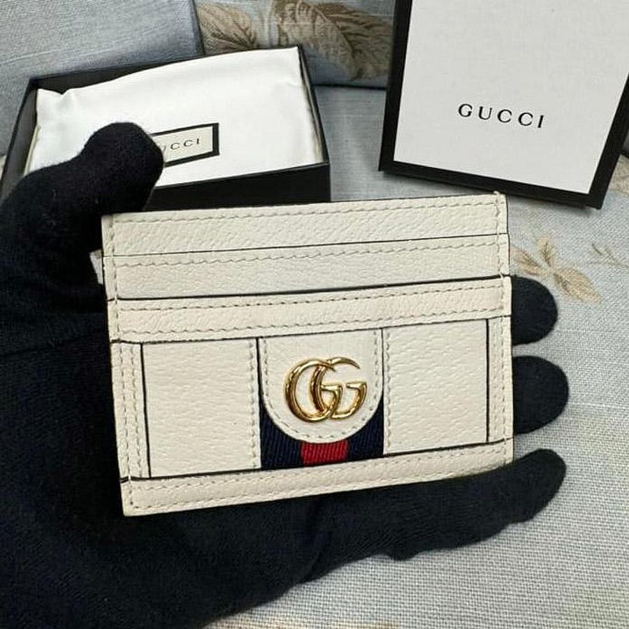 Gucci很氣質的米色牛皮經典GG logo卡夾! 新新新!!!-0