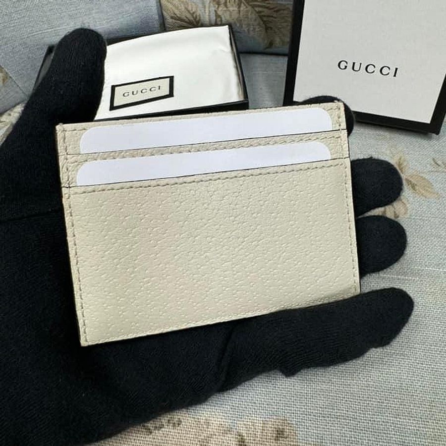 Gucci很氣質的米色牛皮經典GG logo卡夾! 新新新!!!-3