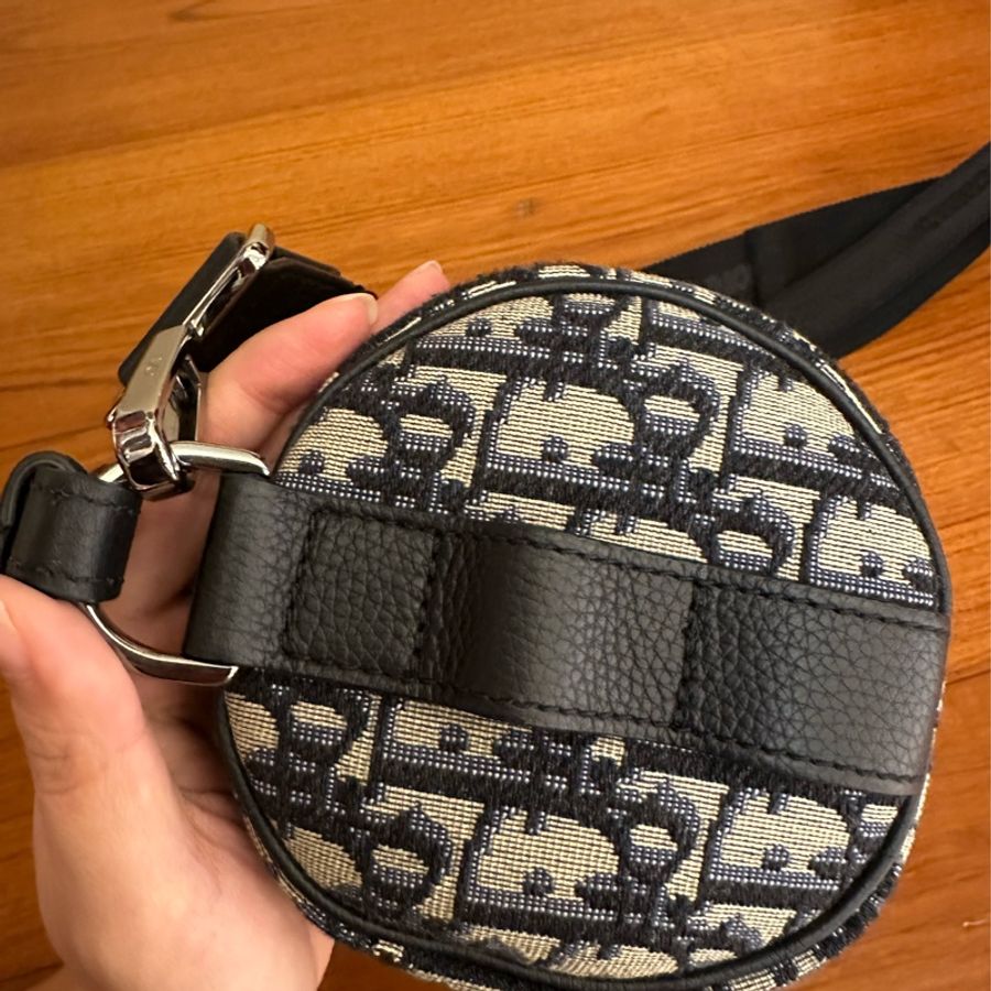 Dior圓筒包 超好看 還可以手提-6