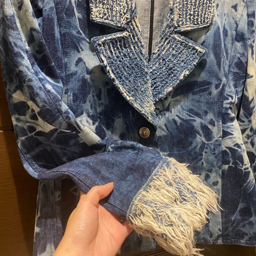 Chanel牛仔羽毛外套-4