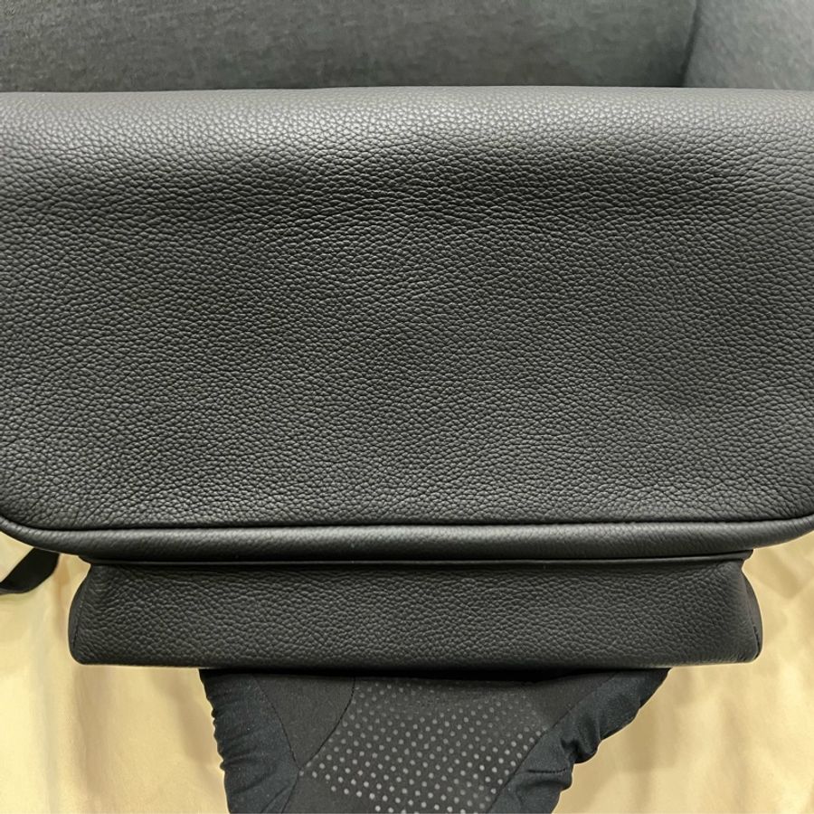 Louis Vuitton 小牛皮Takeoff 背包-7