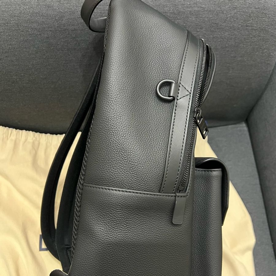 Louis Vuitton 小牛皮Takeoff 背包-8