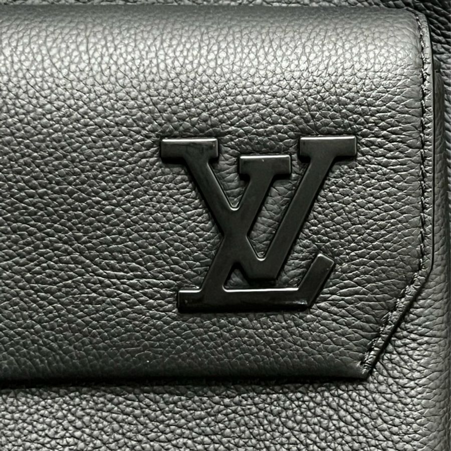 Louis Vuitton 小牛皮Takeoff 背包-12