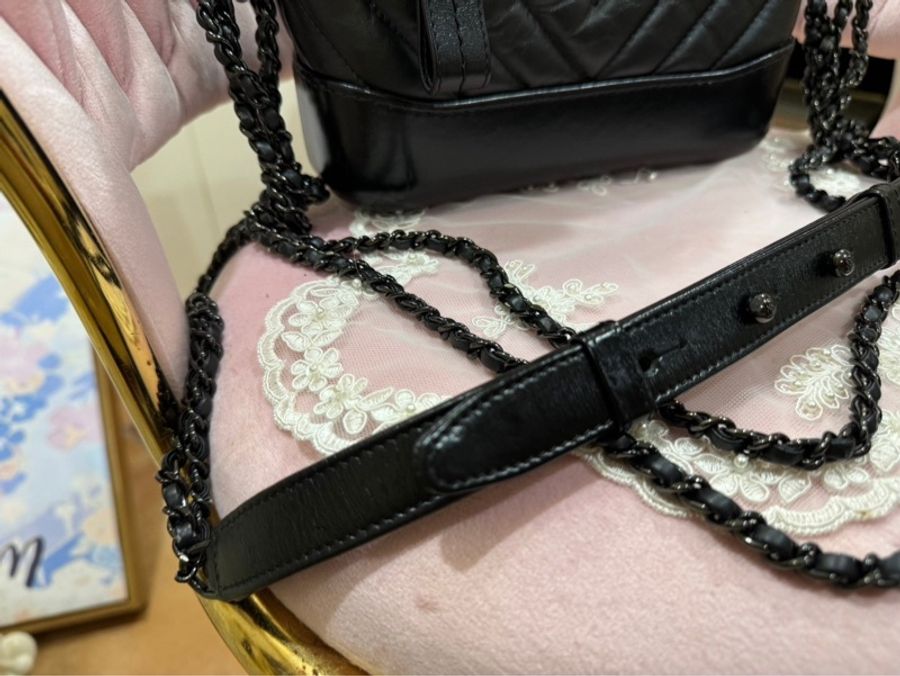 Chanel Gabrielle so black small 小型山型紋流浪包-35