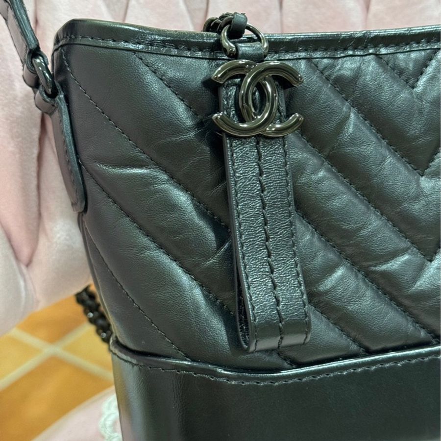 Chanel Gabrielle so black small 小型山型紋流浪包-42