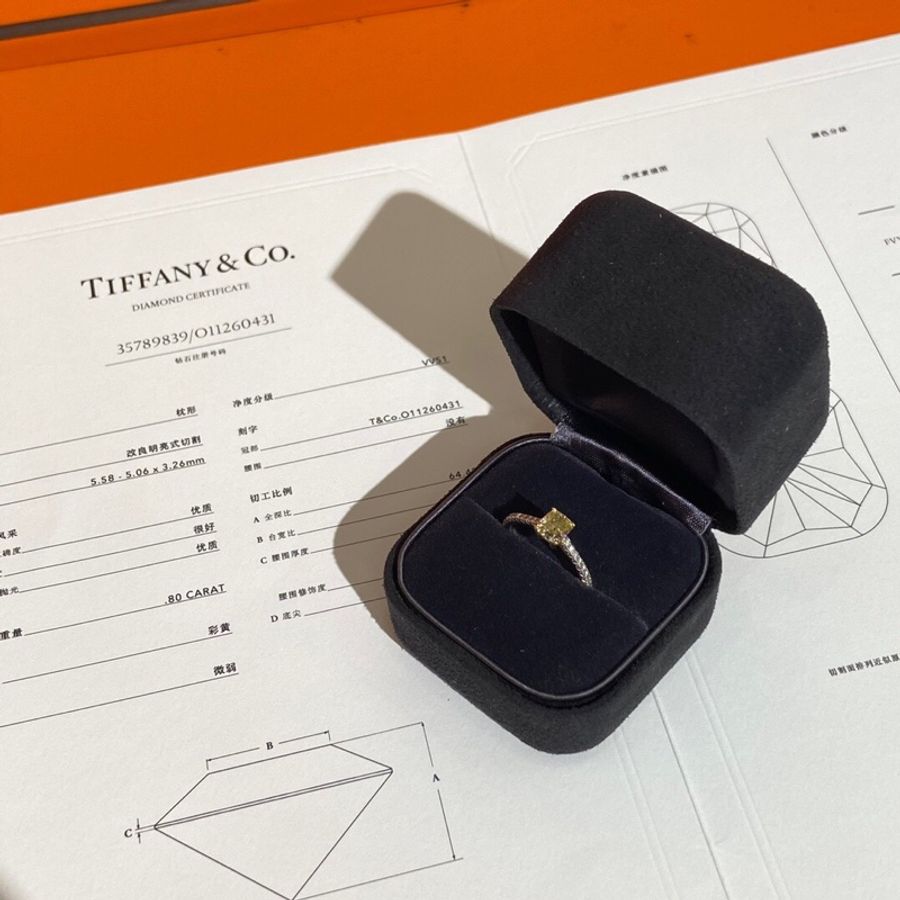 Tiffany&Co 蒂芙尼80份黃鑽豪華鑲鑽戒指52號,等級:0.80/FIY/vvs1-1