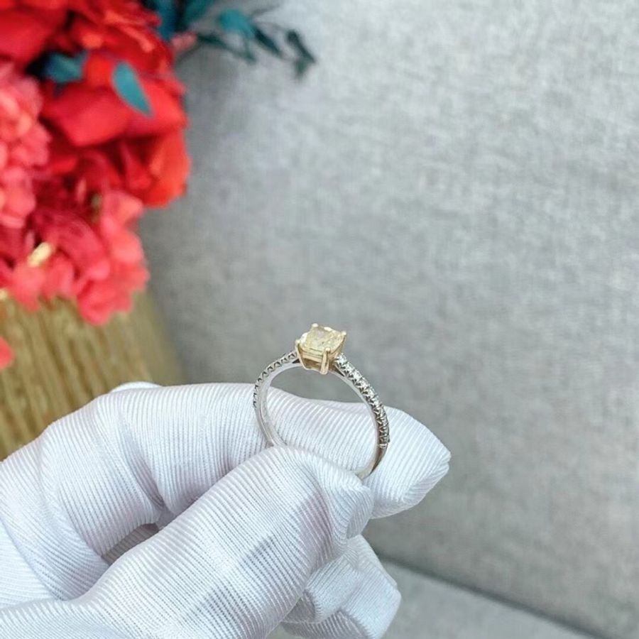 Tiffany&Co 蒂芙尼80份黃鑽豪華鑲鑽戒指52號,等級:0.80/FIY/vvs1-4