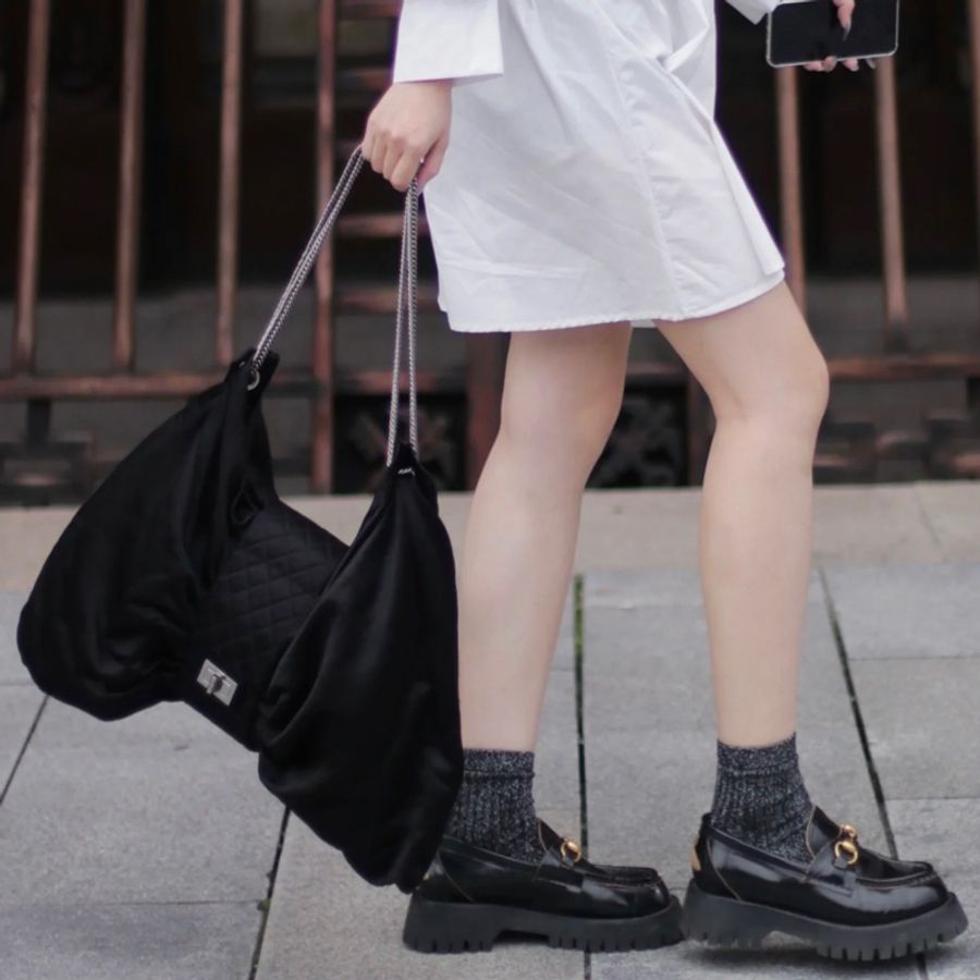 售出欣賞Chanel vintage黑色緞面蝴蝶結款2.55扣鏈包-1