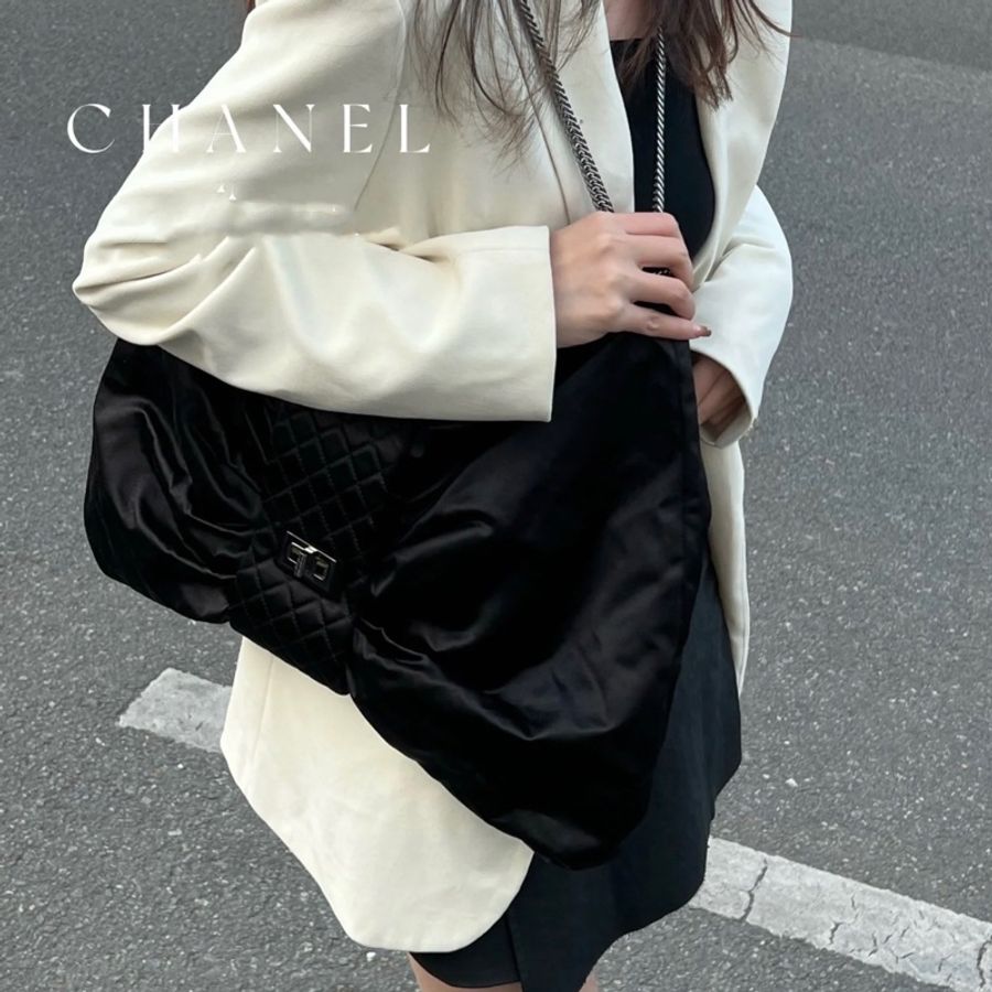 售出欣賞Chanel vintage黑色緞面蝴蝶結款2.55扣鏈包-6