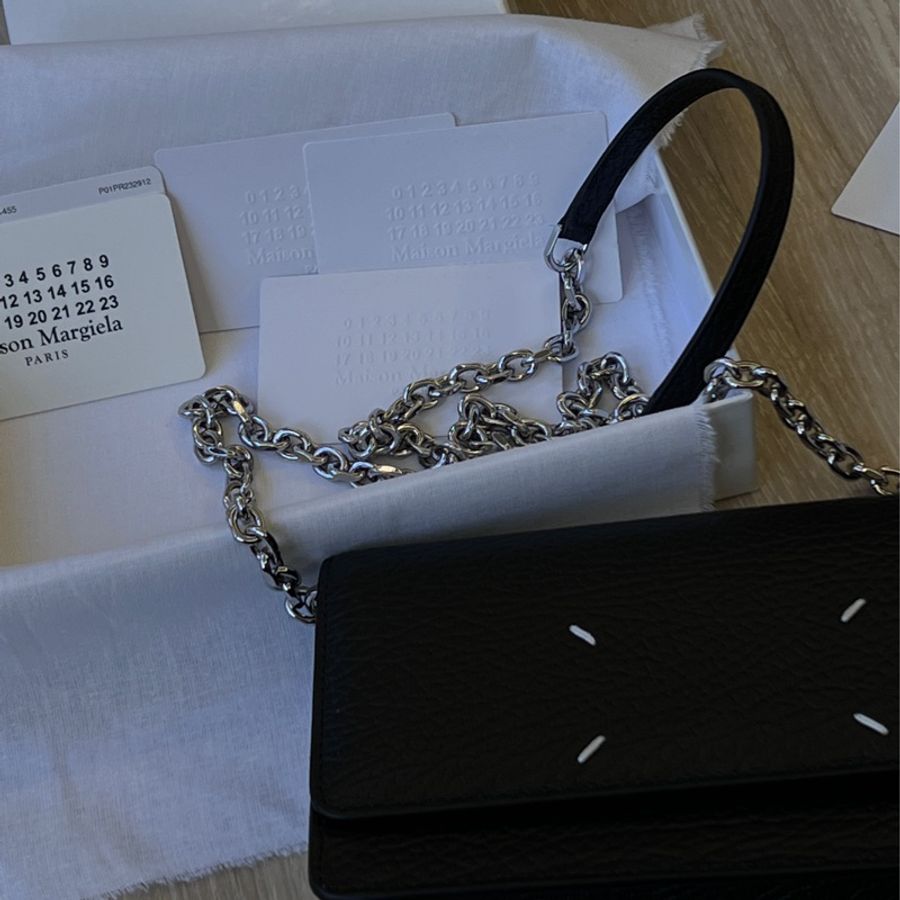 Maison Margiela four-stitch leather wallet-on-chain-6
