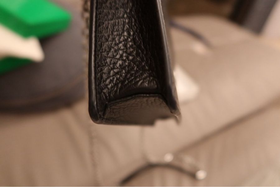 Maison Margiela four-stitch leather wallet-on-chain-8