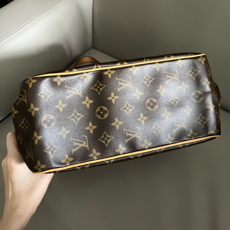 LV 經典花紋直立式名媛包-6