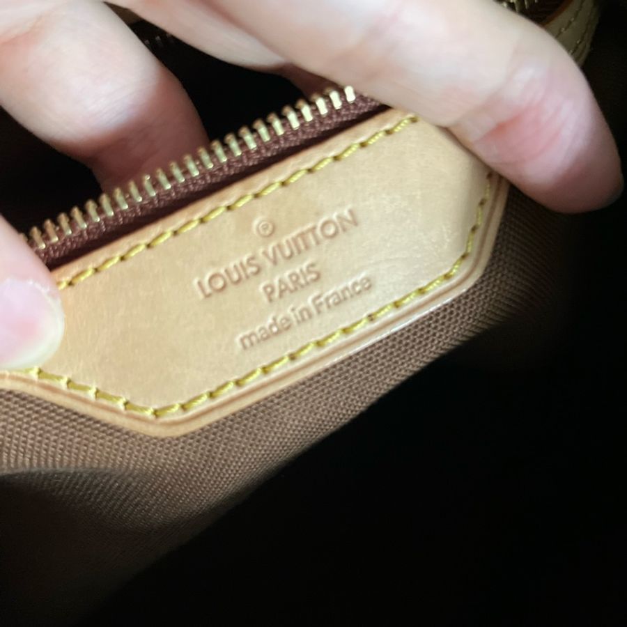LV 經典花紋直立式名媛包-18