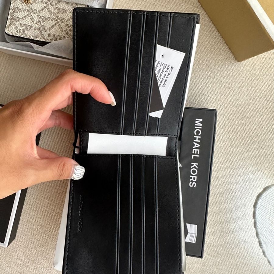 MICHAEL KORS 橄欖綠皮夾-3
