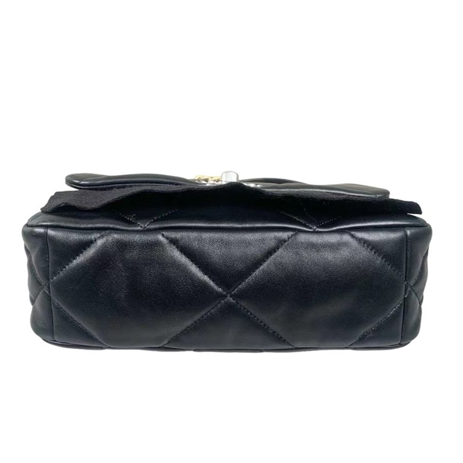 Chanel 19bag small 銀扣-5