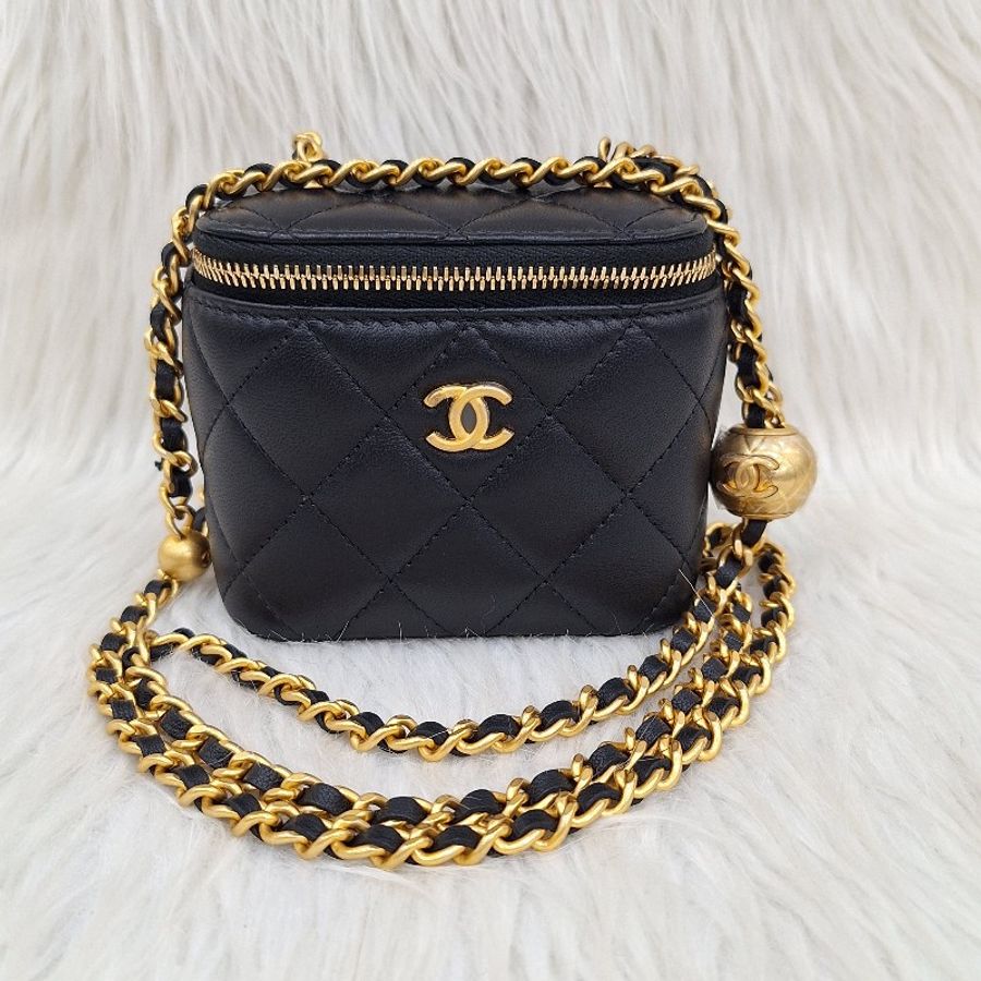 CHANEL AP1447 MINI vanity 黑色羊皮金鍊金球/方盒子小廢包-1