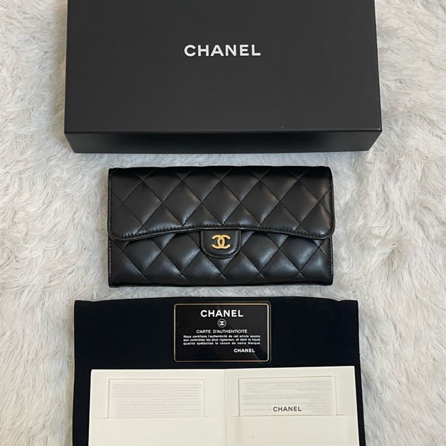 Chanel 小羊皮經典口蓋長夾 香奈兒-0