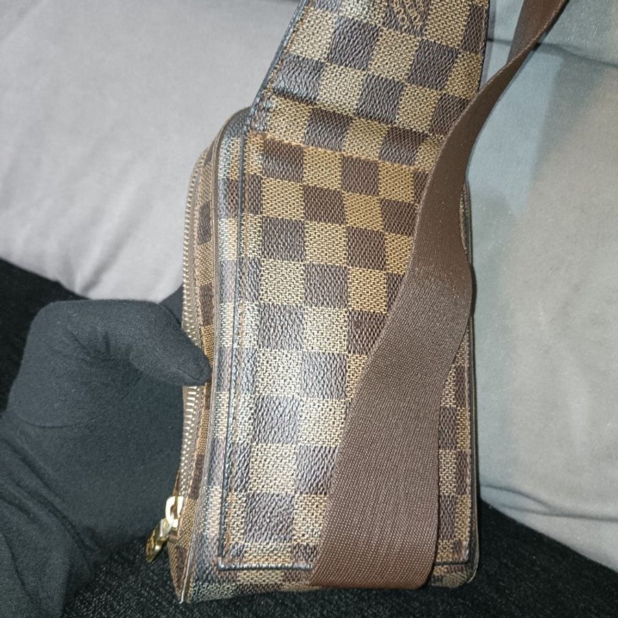 LV 方格胸包 腰包-6