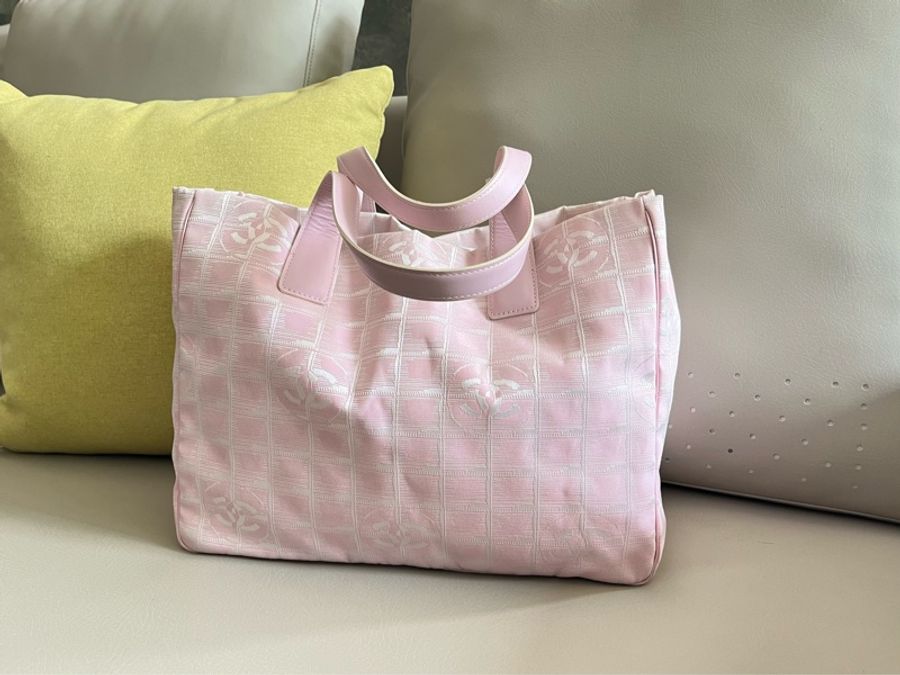 Chanel travel line tote粉色緹花購物包/肩背包-0