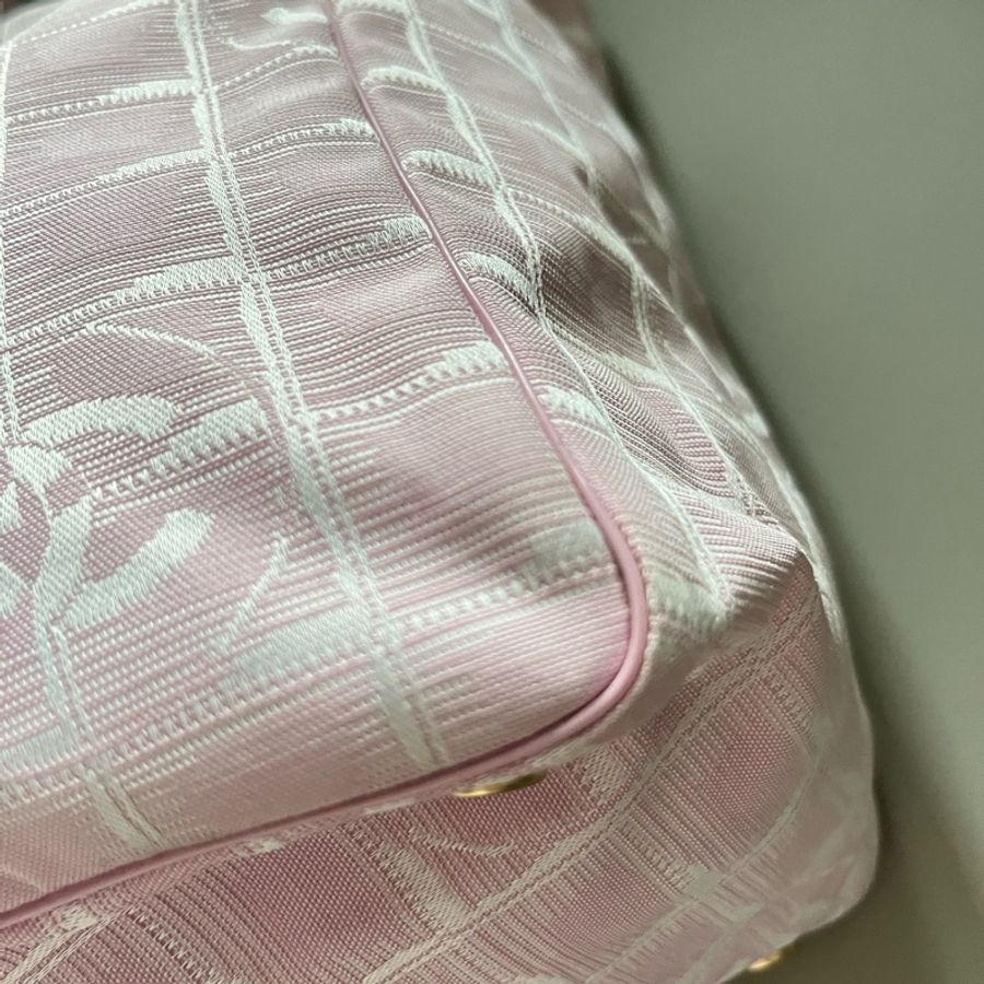 Chanel travel line tote粉色緹花購物包/肩背包-16
