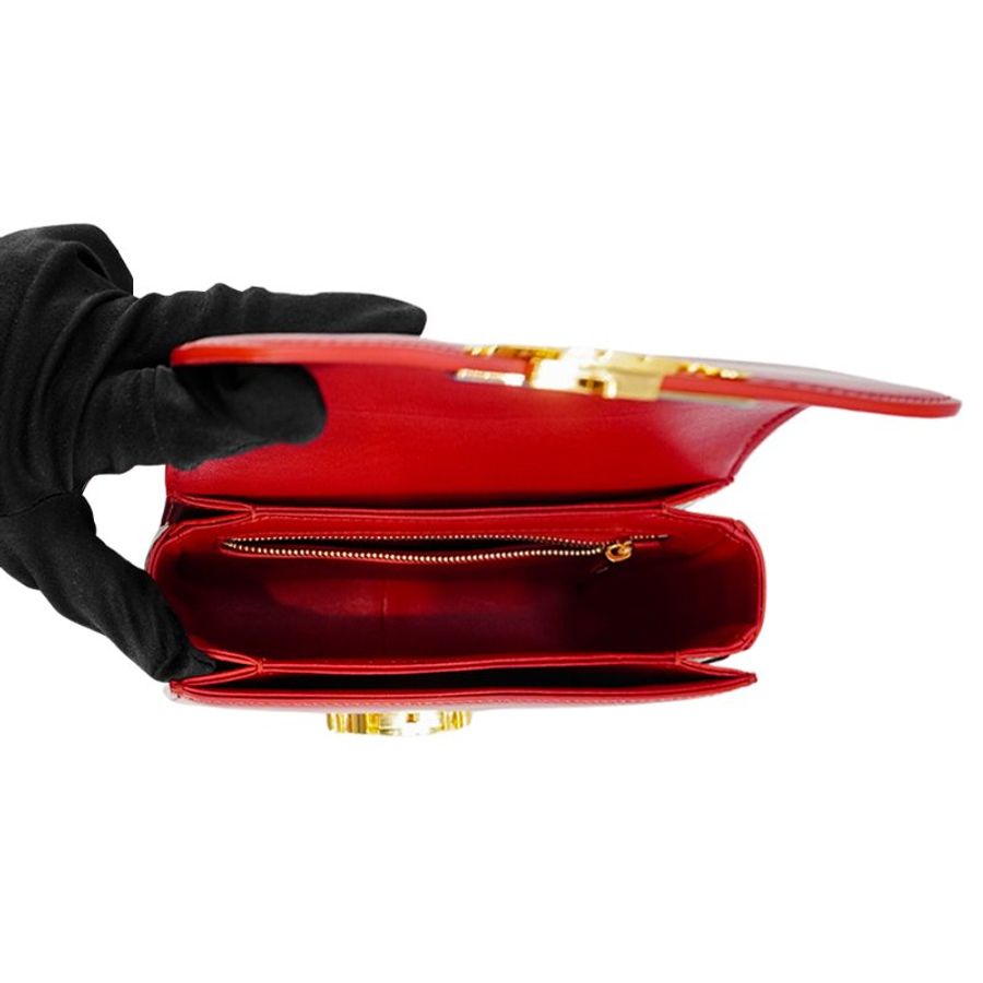 Celine 展示品 Triomphe 亮澤牛皮凱旋門斜背包(紅)-4