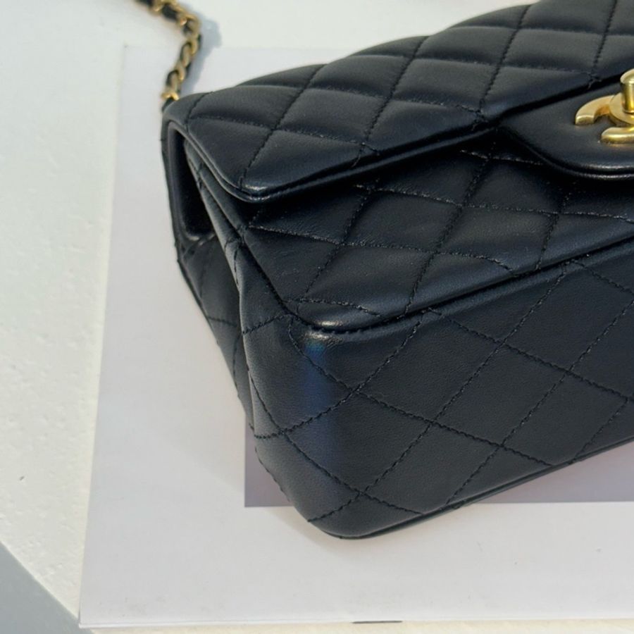 Chanel Mini CF 羊皮黑金金球-6