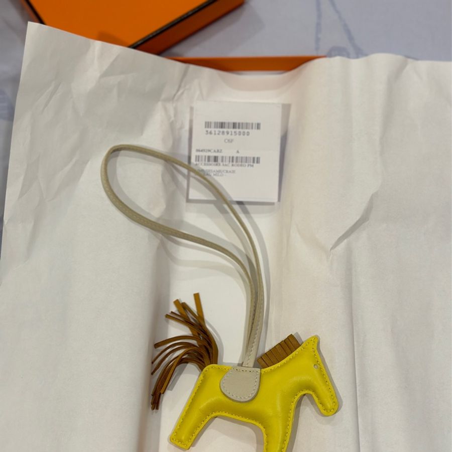全新 愛馬仕 Hermes Rodeo 招財黃色小馬吊飾-2