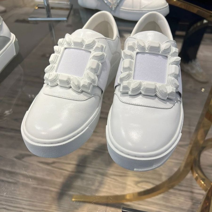 🎁當季特價🎁Roger Vivier Very Vivier 橡膠扣環皮革白色運動鞋 IT 36-3
