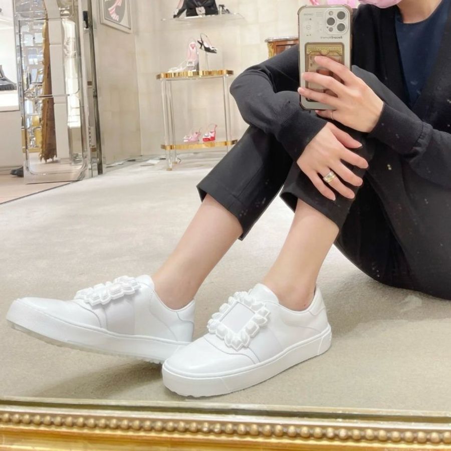 🎁當季特價🎁Roger Vivier Very Vivier 橡膠扣環皮革白色運動鞋 IT 36-5