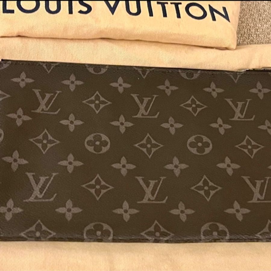 全新正品未使用 LV 黑花X 藤原浩限量手拿包-0