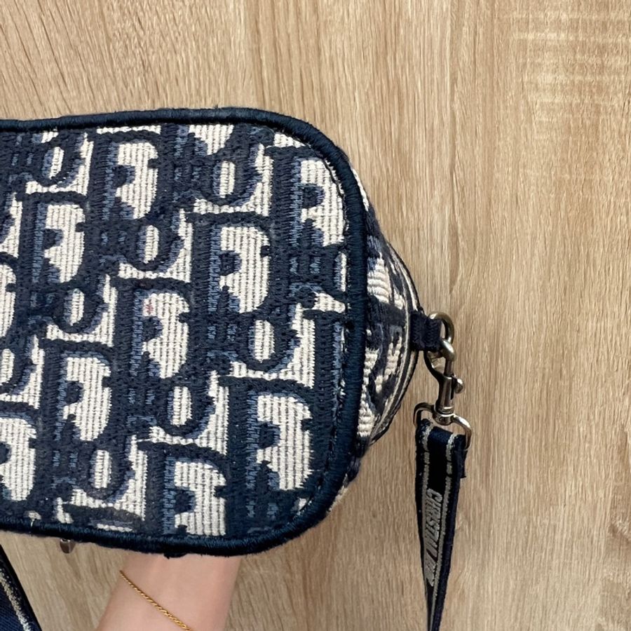 Dior 緹花布霧銀釦手提斜背化妝包-6