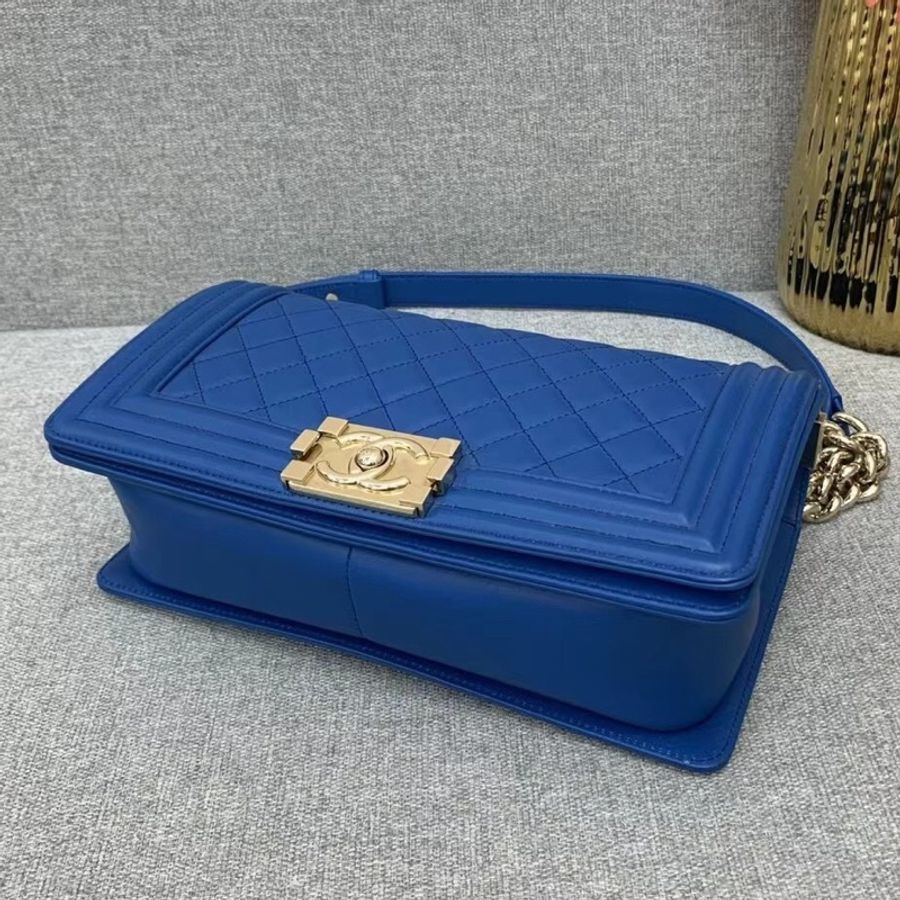 Chanel香奈兒Leboy中號深藍色羊皮復古金扣鏈條包，鐳射24開 Boy-8
