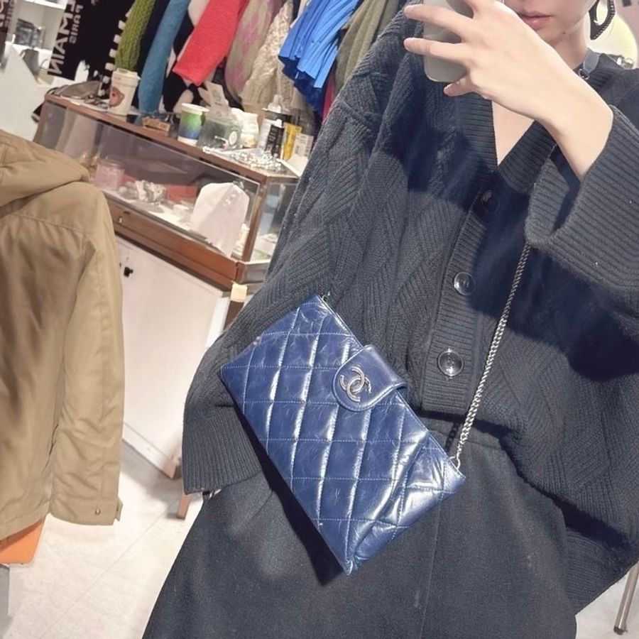 CHANEL 香奈兒深藍色油蠟牛皮復古銀鏈斜挎包-4