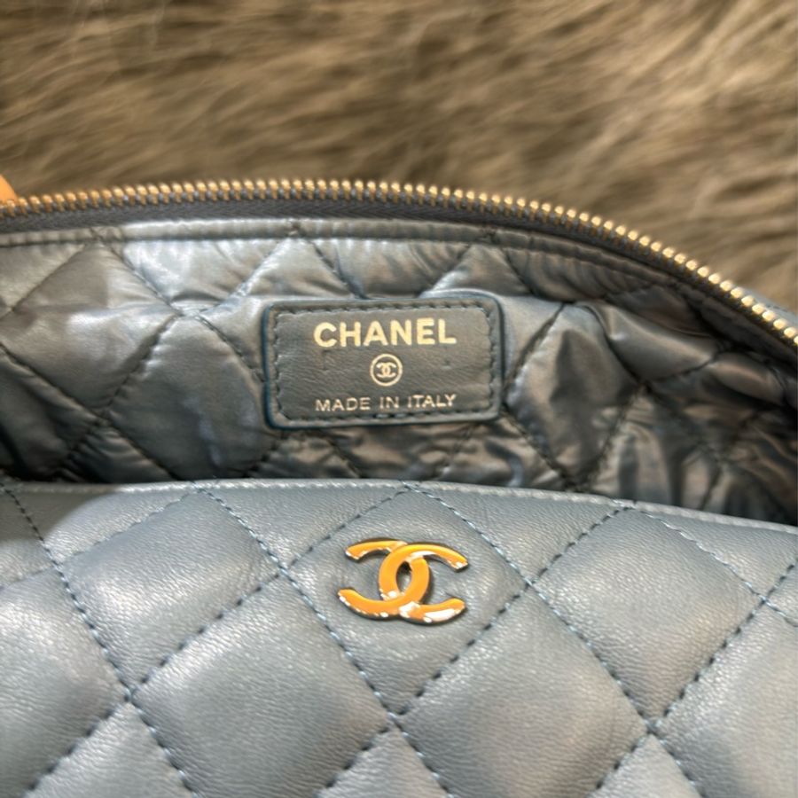 CHANEL 霧霾藍 冰河藍 菱格紋 COCOC 手提包 肩背包 側背包 便當包 牛角包 彎月包-25